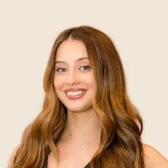 Bella F.